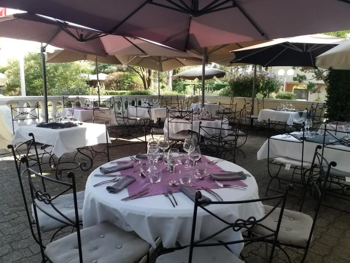 Le Cedre De Soyons Hotel